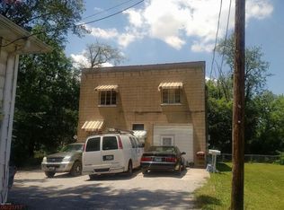 811 S 18th St APT D, Mount Vernon, IL 62864
