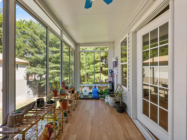 Tressa Cir — Photo 24
