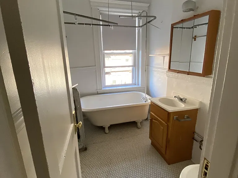 5 Walbridge St #12 — Photo 9