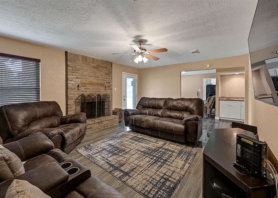1st image of 10139 Fernstone Ln