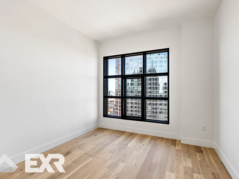 69 Adams St #21G — Photo 8