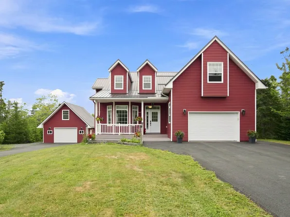 124 Murray Rd, Eastern Passage, NS B3G 1S3