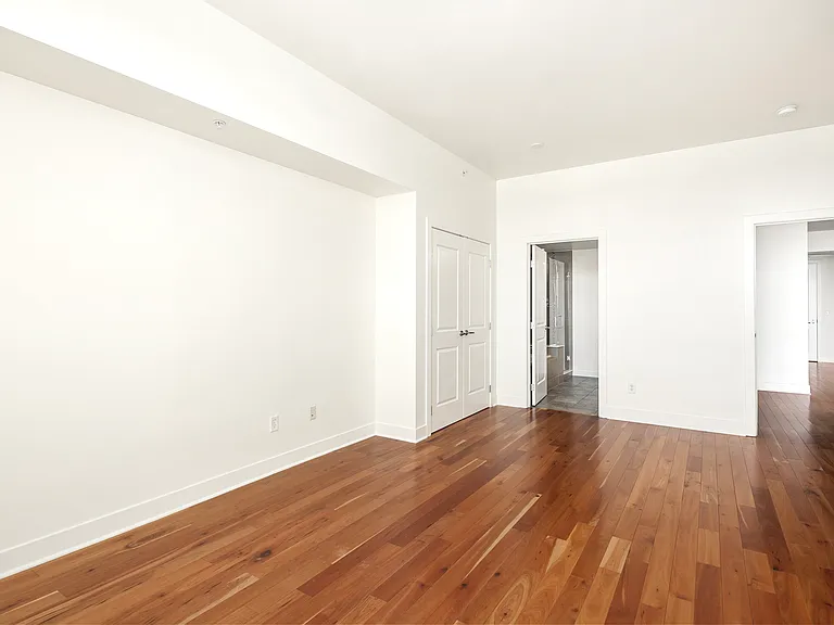 2001 Lincoln St #1924 — Photo 18
