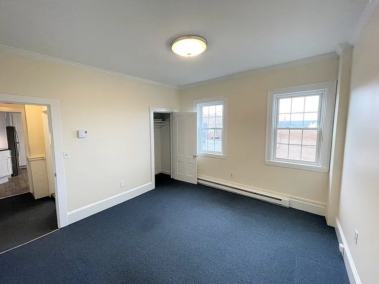 12 Essex St #5 — Photo 7