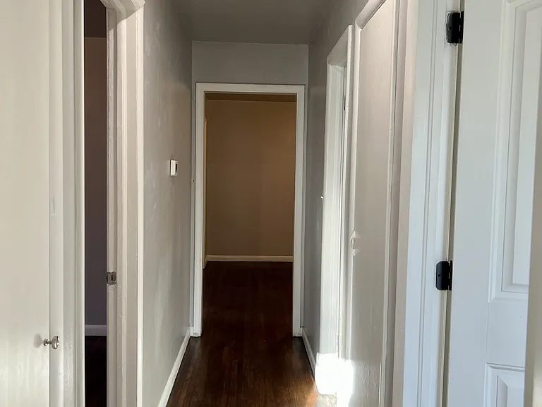 107 N Gillette Ave — Photo 19