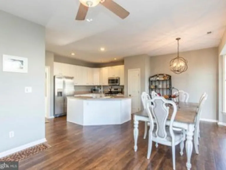 309 Rockmeade Dr — Photo 13