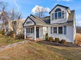 90 E River Rd, Rumson, NJ 07760