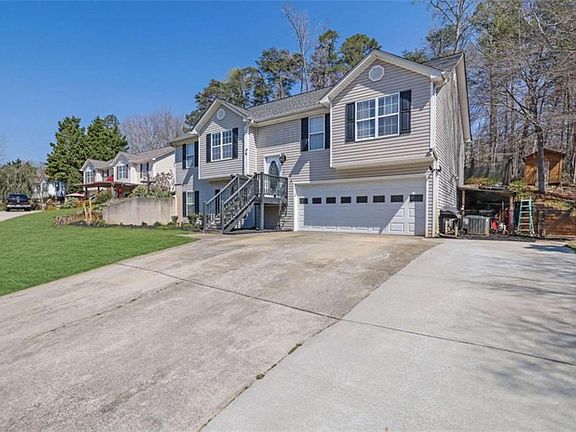 5th image of 2932 Lake Hollow Rd