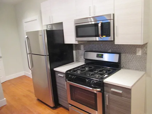 Rented by The Hamilton Group | media 10