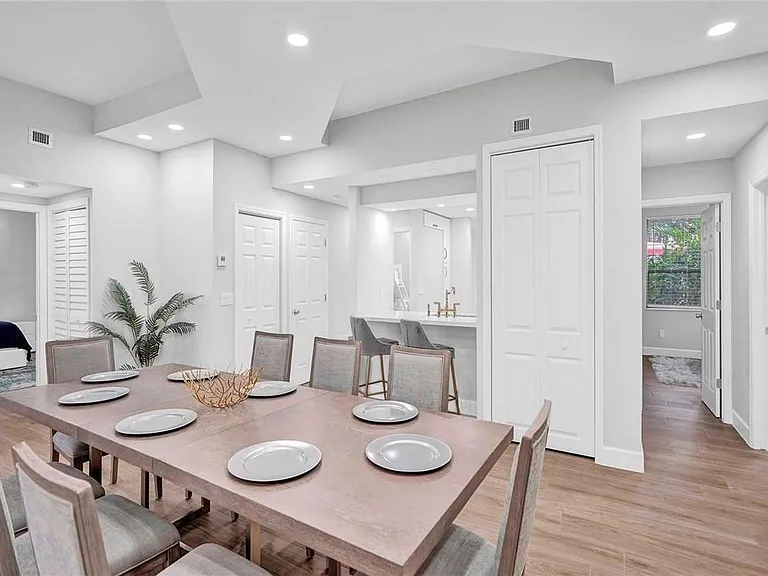 7484 La Paz Blvd #101 — Photo 31
