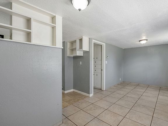 5th image of 612 Darling St