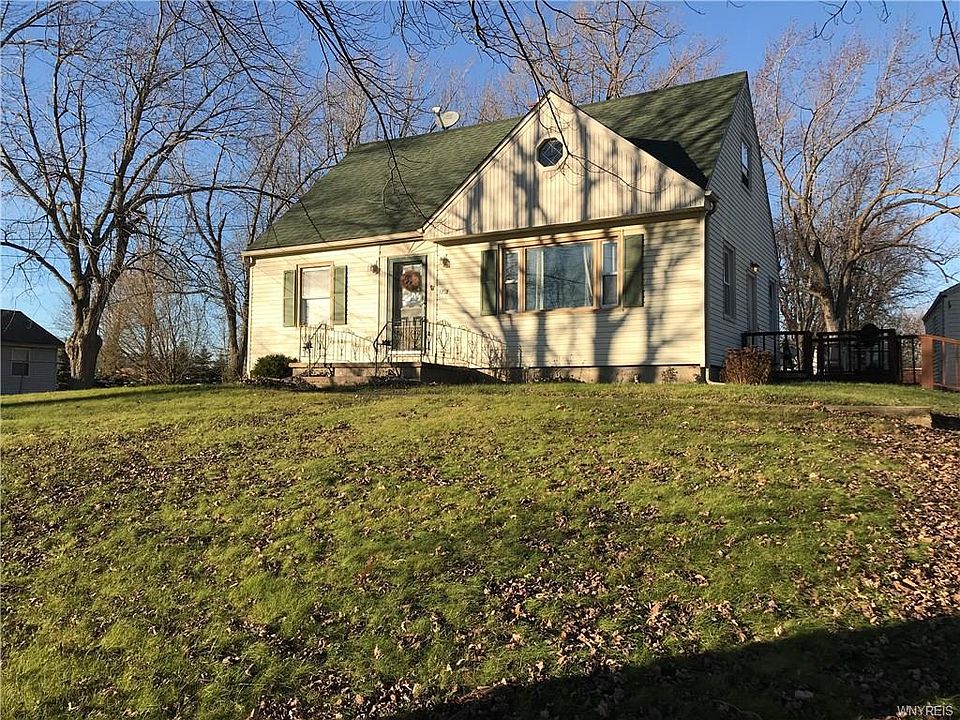 1st image of 4232 Meadowbrook Pkwy