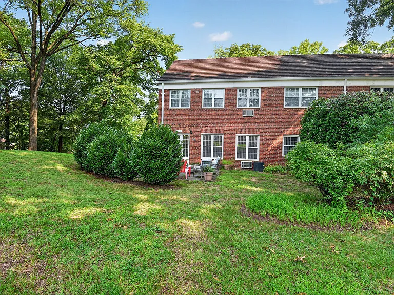 3458 Martha Custis Dr — Photo 14