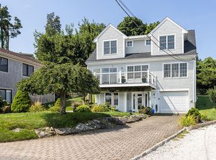 160 Sakonnet Dr, Portsmouth, RI 02871