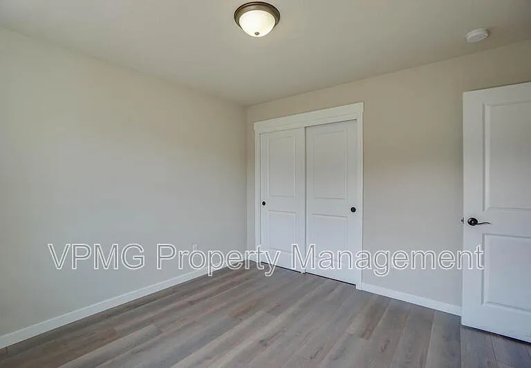 10819 NE 99th Ave — Photo 33