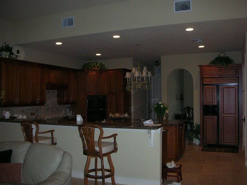 (Add Caption)large kitchen with island