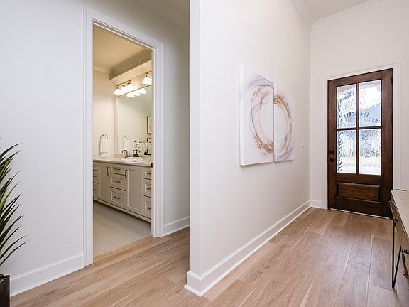 3rd image of 322 Fletcher Loop