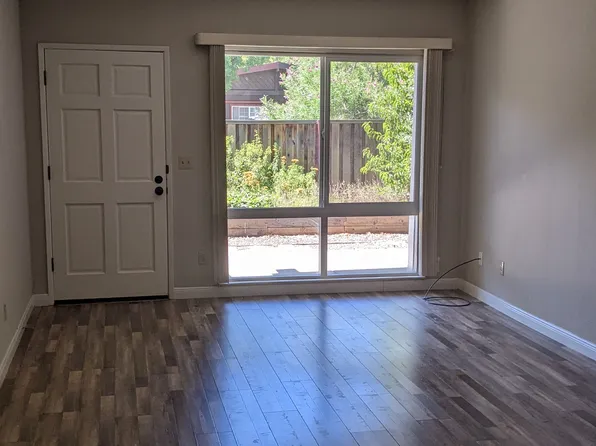 2317 E 8th St, Davis, CA 95618