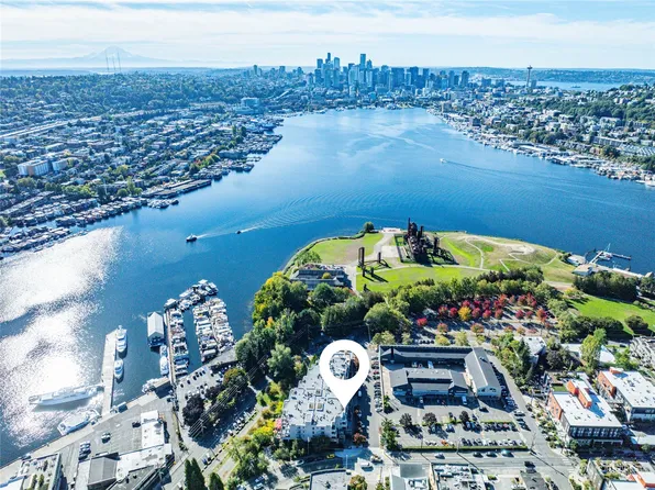 3300 Meridian Avenue N #304, Seattle, WA 98103
