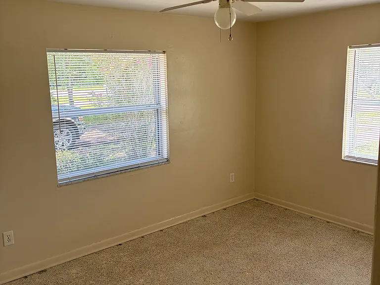 6494 Treehaven Dr — Photo 9