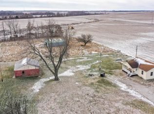 1654 Elevator Rd, Sorento, IL 62086