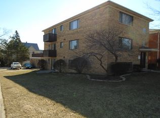 7459 N Waukegan Rd, Niles, IL 60714