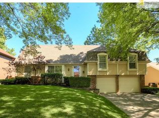 10616 W 99th St, Overland Park, KS 66214