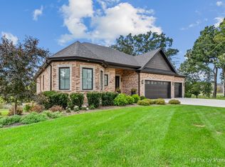 3653 Old Bridge Ln, Elgin, IL 60124