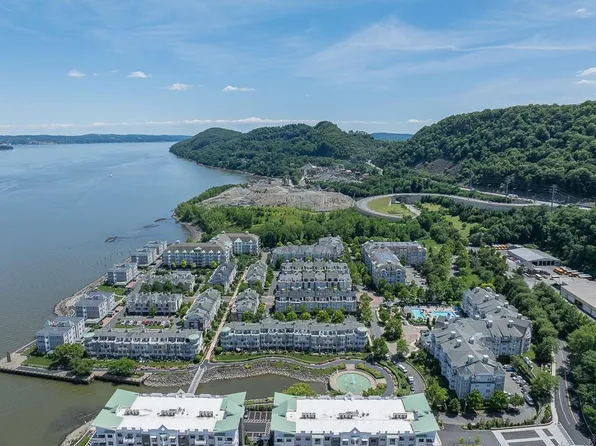 1306 Round Pointe Drive, Haverstraw, NY 10927