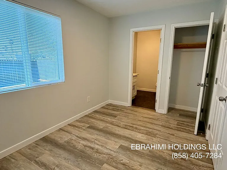 415 S 36th St — Photo 12