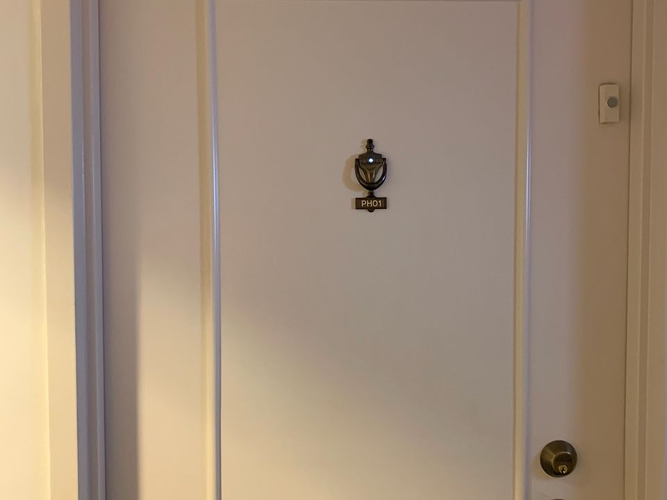 1st image of 800 West Ave APT 1001