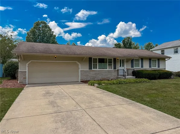 3504 Orchard Hill Dr, Canfield, OH 44406