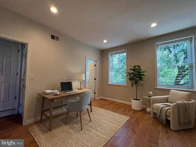 255 Mercer St #3 — Photo 12