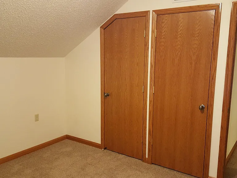 529 Rumbach Ave #529 — Photo 16