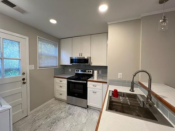 5th image of 1803 Villa Dr