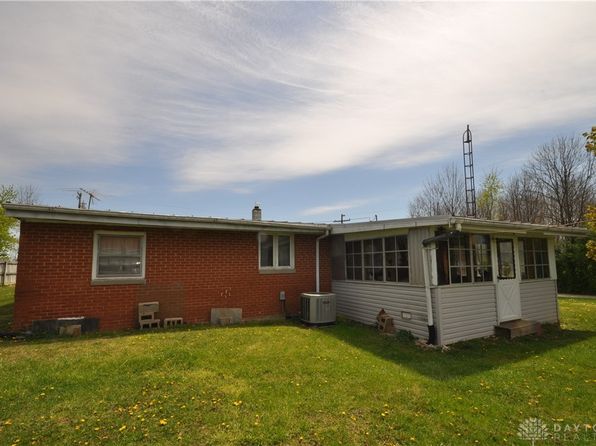 10609 Verona Rd, Lewisburg, OH 45338