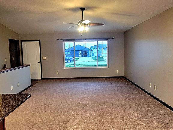 5th image of 2105 E 35th Street Dr