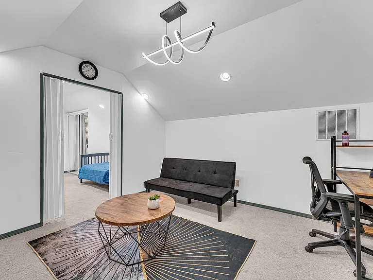 1041 Starlight Loop — Photo 44