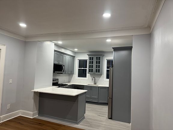 4th image of 16 Jacoby St #2