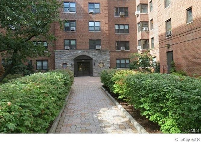 1st image of 30 Ehrbar Ave APT 610