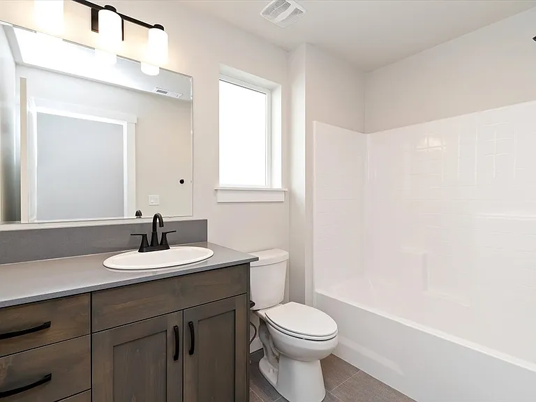 1761 E Hadler St — Photo 25