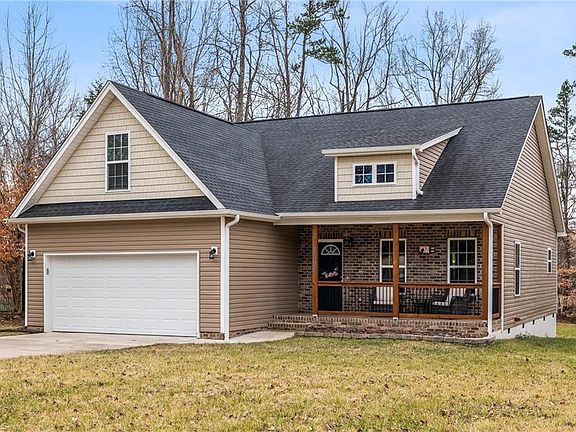 3rd image of 4504 Pine Vista Ln