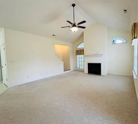 5th image of 10201 Pine Glen Cir