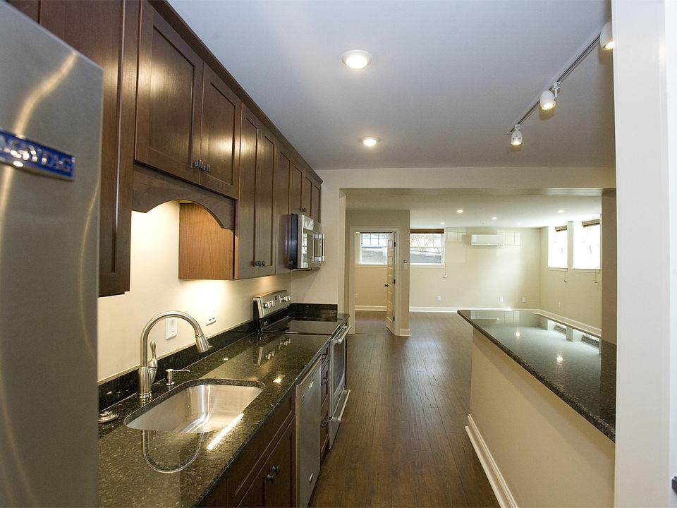 Kitchen to living room