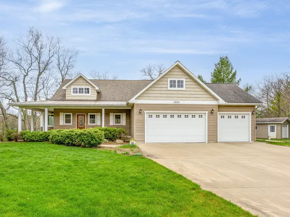 18559 Kreig Dr, Big Rapids, MI 49307