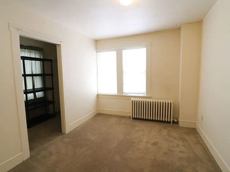 517 E Main St — Photo 17