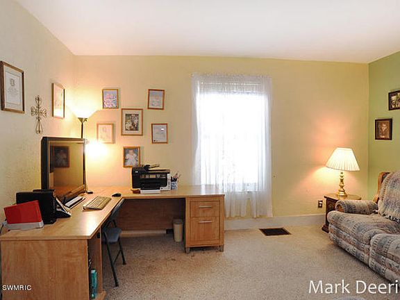 4th image of 127 Port Sheldon St