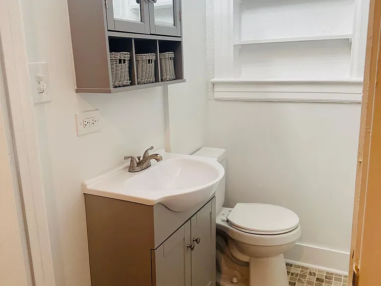 605 Pilot Ave — Photo 13