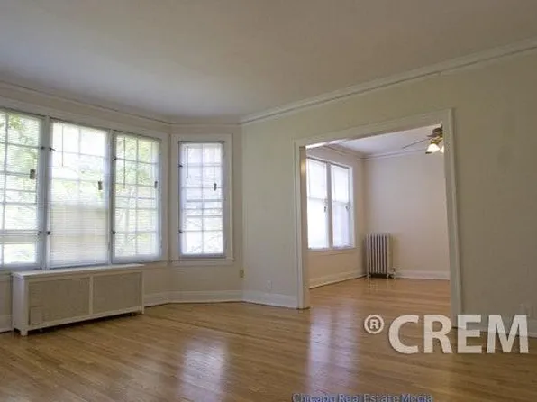 1374 W Greenleaf Ave APT 3S, Chicago, IL 60626