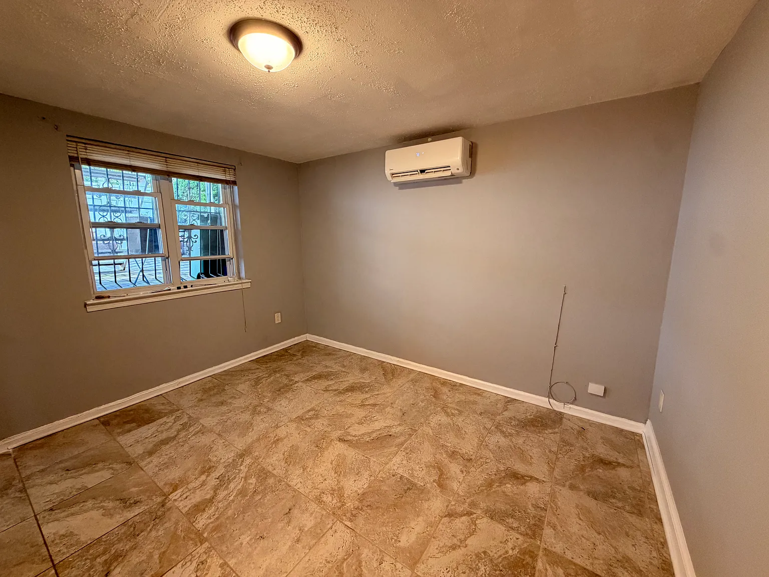 1 bed, $1,600 — Photo 3
